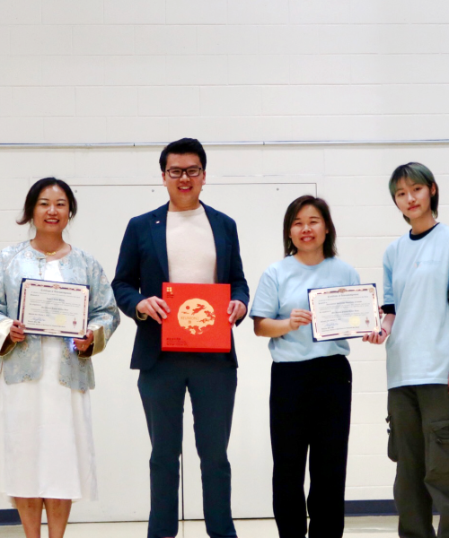 左起:Roots and Future Sociaty-Founder Joyce Xiao、 国会议员Vincent Ho、IPAC-Vice President Jessica Fu 、IPAC-Executive Director Joey Liang