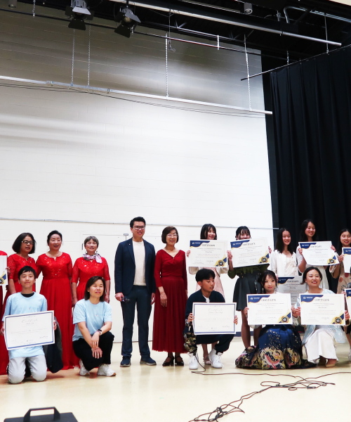 国会议员Vincent Ho为Roots & Youth志愿者、JP Music Academy 演出者颁发证书